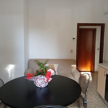 Cv006 - Cervia, Elegante Bilocale Con Aria Condizionata Lägenhet Exteriör bild