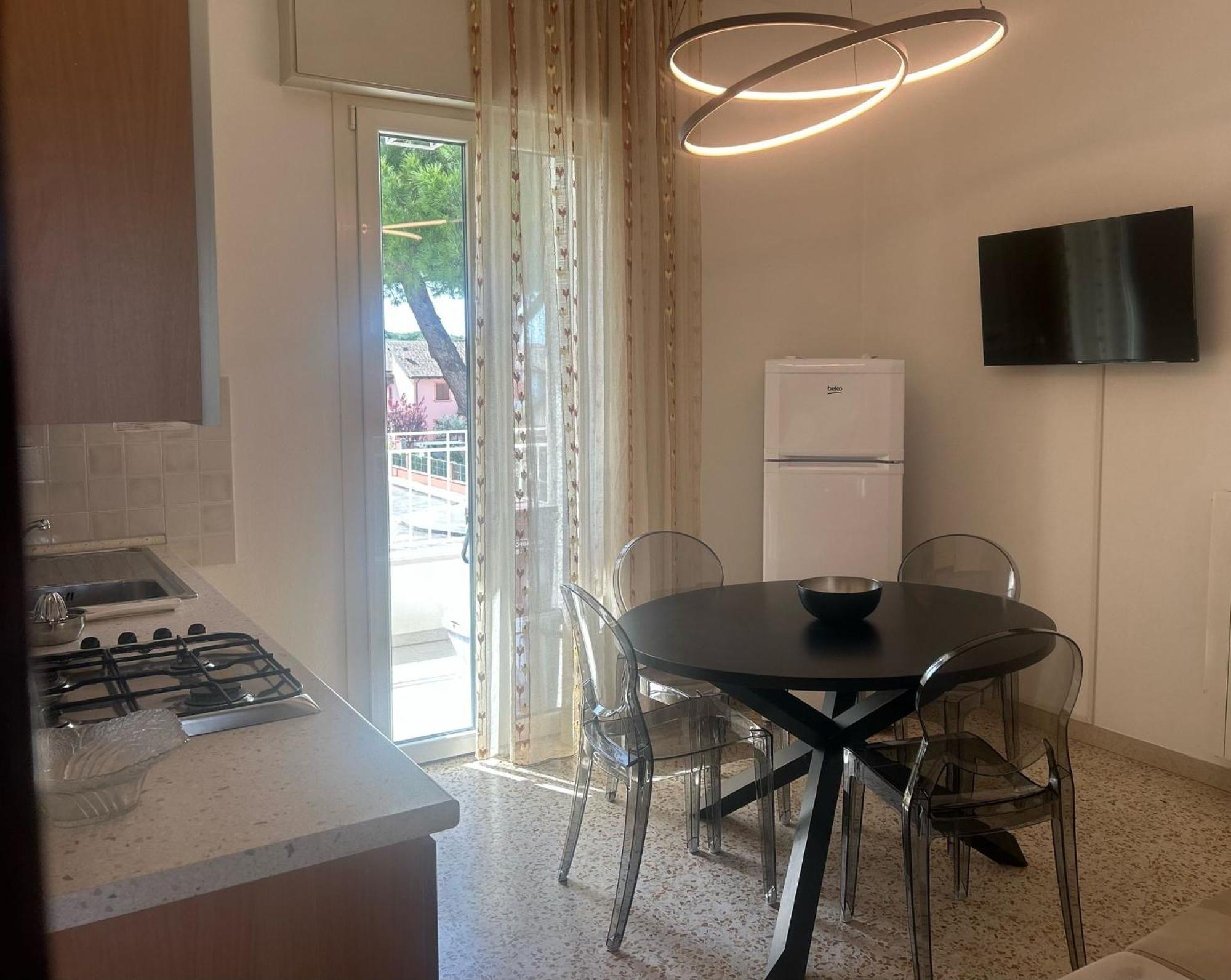 Cv006 - Cervia, Elegante Bilocale Con Aria Condizionata Lägenhet Exteriör bild